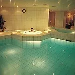 Metropol Hotell 4*