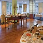 Metropol 4*