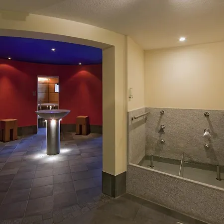 ホテル Metropol サース フェー