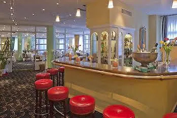 ホテル Metropol 4*