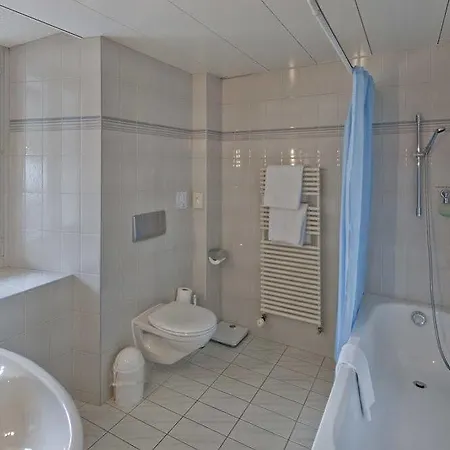Metropol 4*
