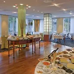 ホテル Metropol 4*