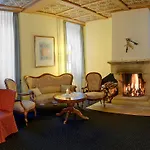 Metropol 4*