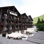 Metropol 4*